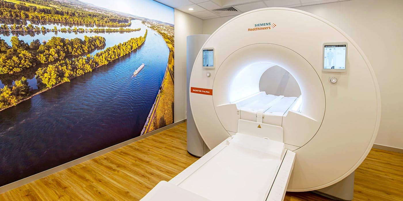 MRT kurzer Tunnel MRT kurzer Tunnel